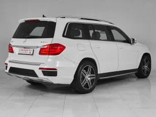 Mercedes-Benz  5