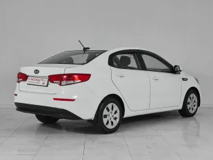 Kia  6