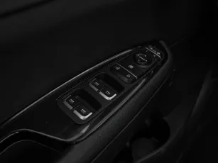 Kia  14