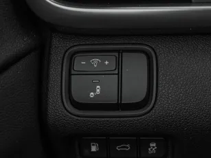Kia  17