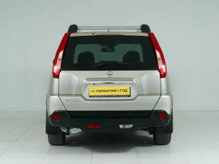 Nissan  5