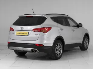 Hyundai  6