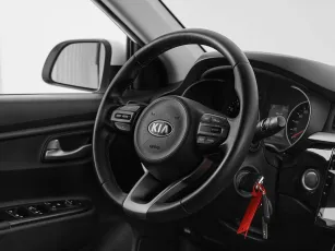 Kia  10