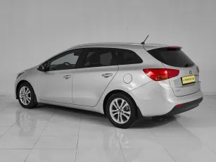 Kia  4