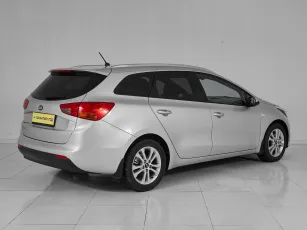 Kia  6
