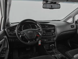 Kia  8