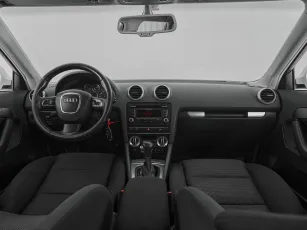 Audi  8