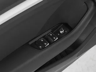 Audi  11