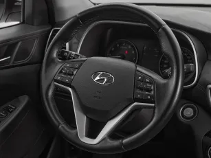 Hyundai  10