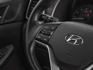 Hyundai  11