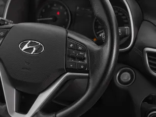 Hyundai  12