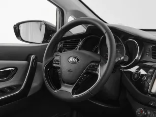 Kia  10