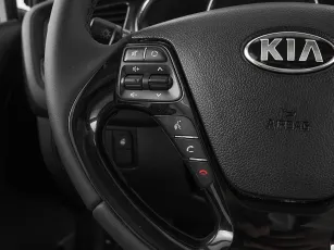 Kia  11