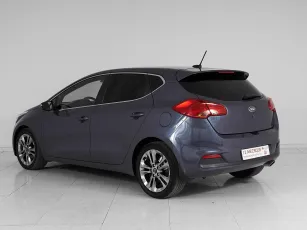 Kia  4