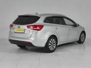 Kia  6