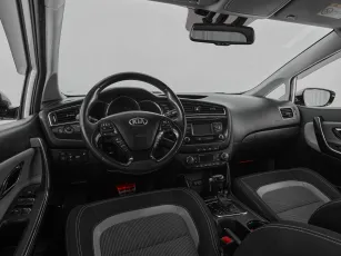 Kia  9