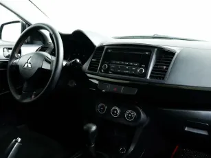 Mitsubishi  8