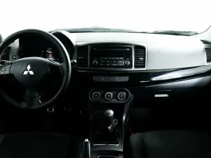 Mitsubishi  9