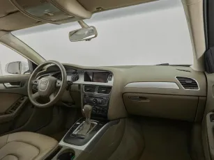 Audi  9