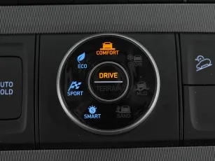 Hyundai  23