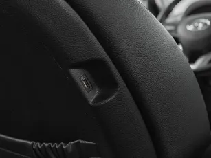 Hyundai  27