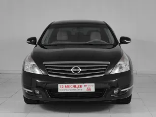 Nissan  2