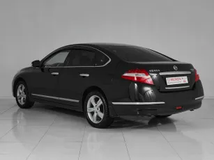 Nissan  4