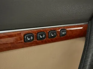 Toyota  19