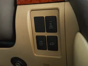 Toyota  20