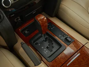 Toyota  25