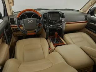Toyota  9