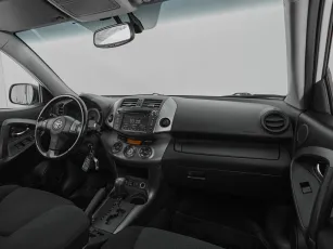Toyota  9