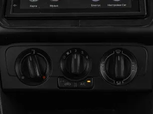 Volkswagen  13