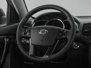 Kia  10