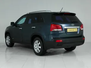 Kia  4