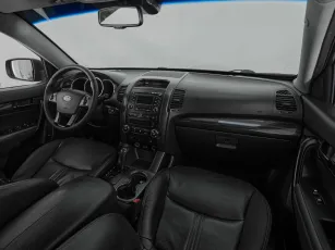 Kia  9