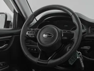 Kia  10