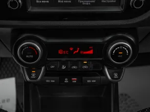 Kia  15