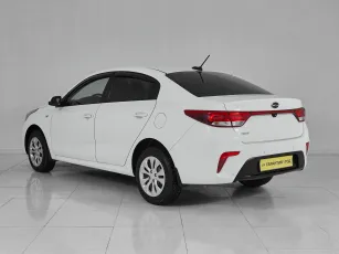 Kia  4