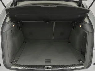 Audi  22