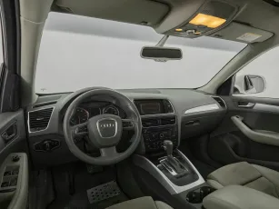 Audi  8