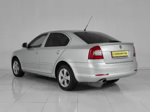 Skoda  6