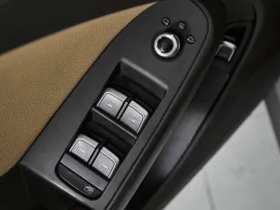 Audi  12