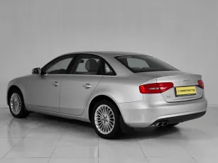 Audi  6