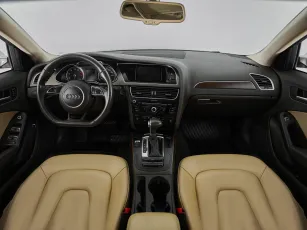 Audi  9