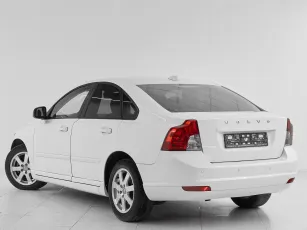 Volvo  4