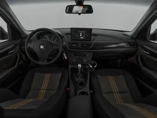 BMW  8