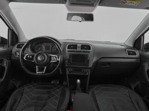 Volkswagen  8