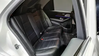 Mercedes-Benz  18