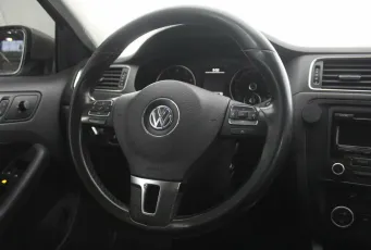 Volkswagen  9